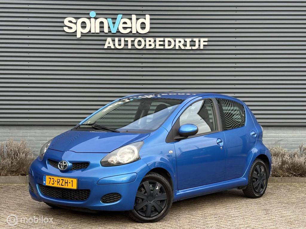 Toyota Aygo 1.0-12V Comfort Navigator - Airco - Elekpaket -, Voorwielaandrijving, Euro 5, Gebruikt, 68 pk