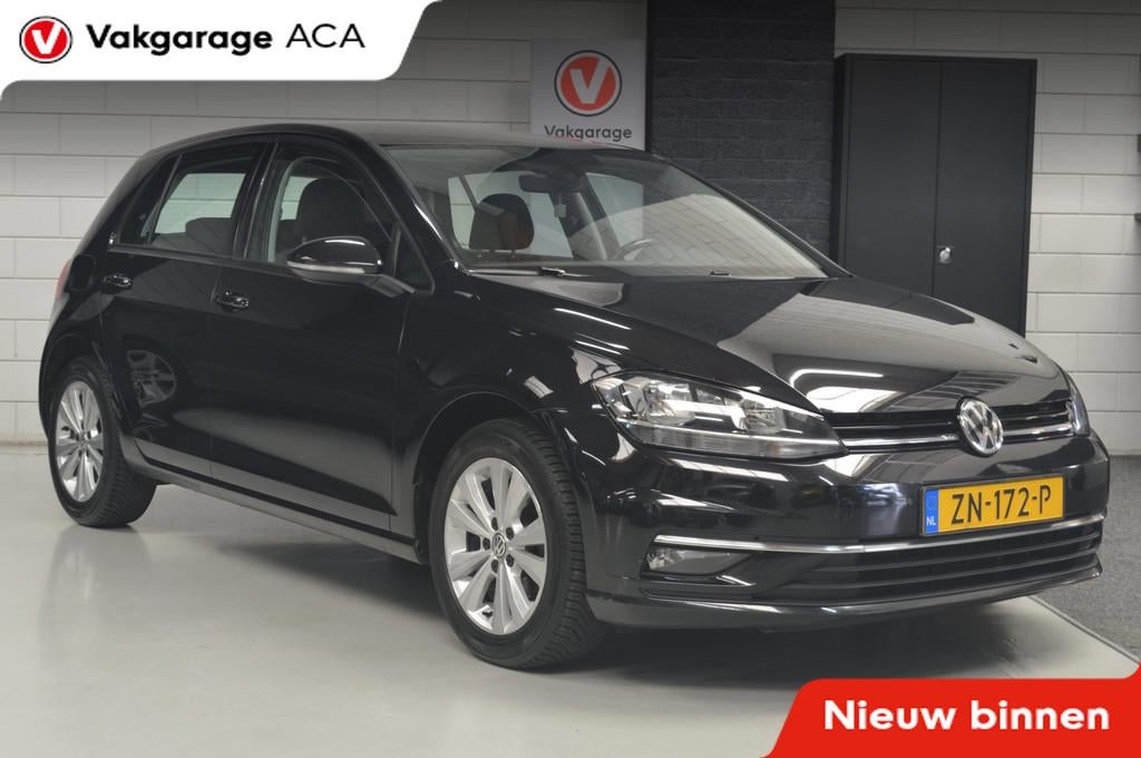 Volkswagen Golf 1.0 TSI Comfortline // CLIMA // ADAPTIVE CRU, Stof, Gebruikt, 116 pk, Zwart