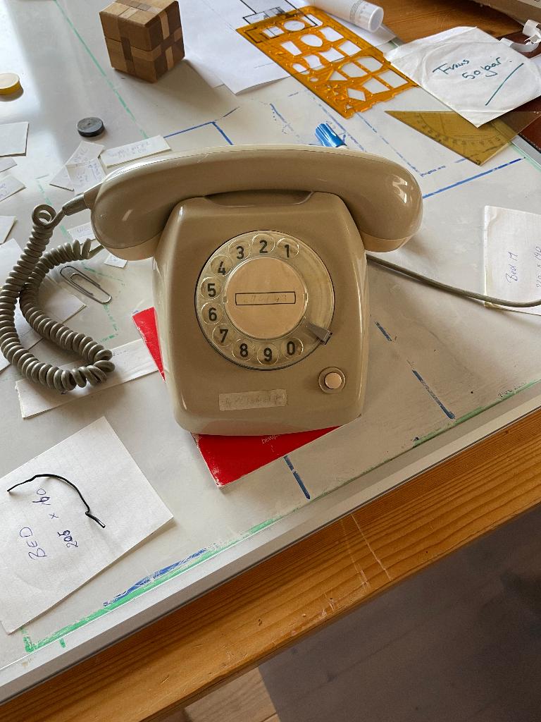 oude draaischijf telefoon PTT, Ophalen, Gebruikt, Met draaischijf