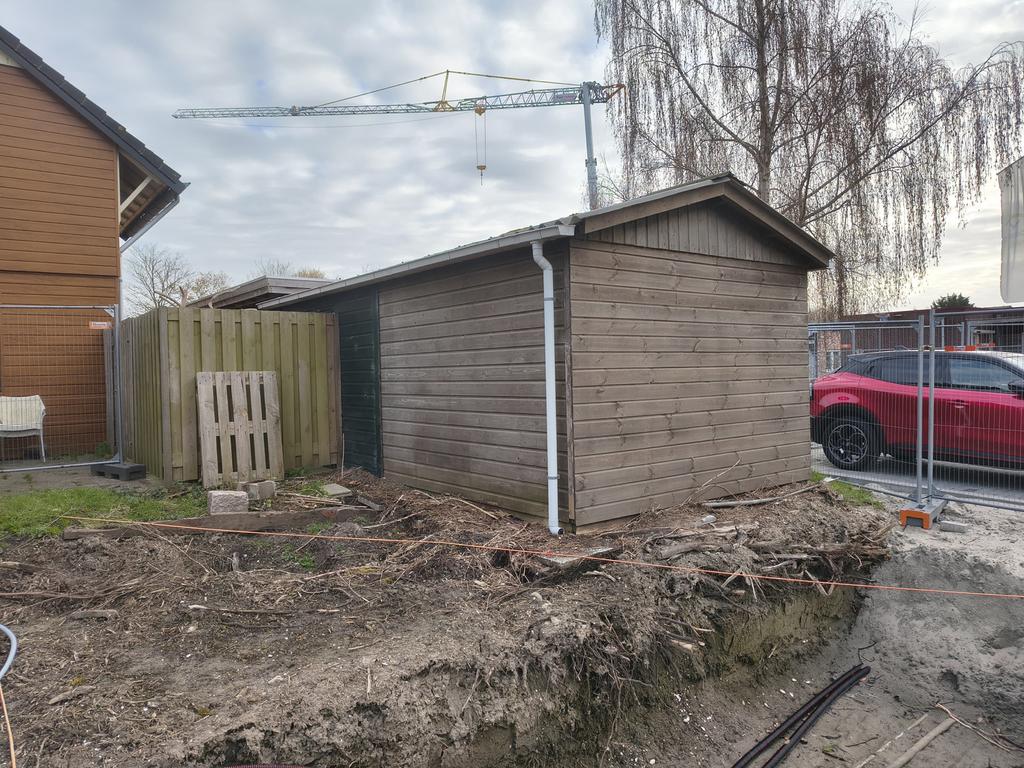 Gratis Houten schuur met ramen Lelystad, Tuin en Terras, Ophalen, Gebruikt, 3 ramen of meer, Schuur