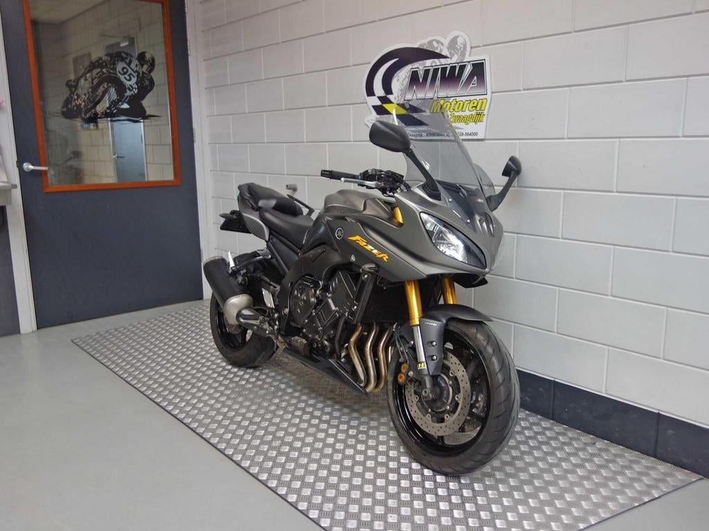 YAMAHA FZ 8 ABS - foto 2