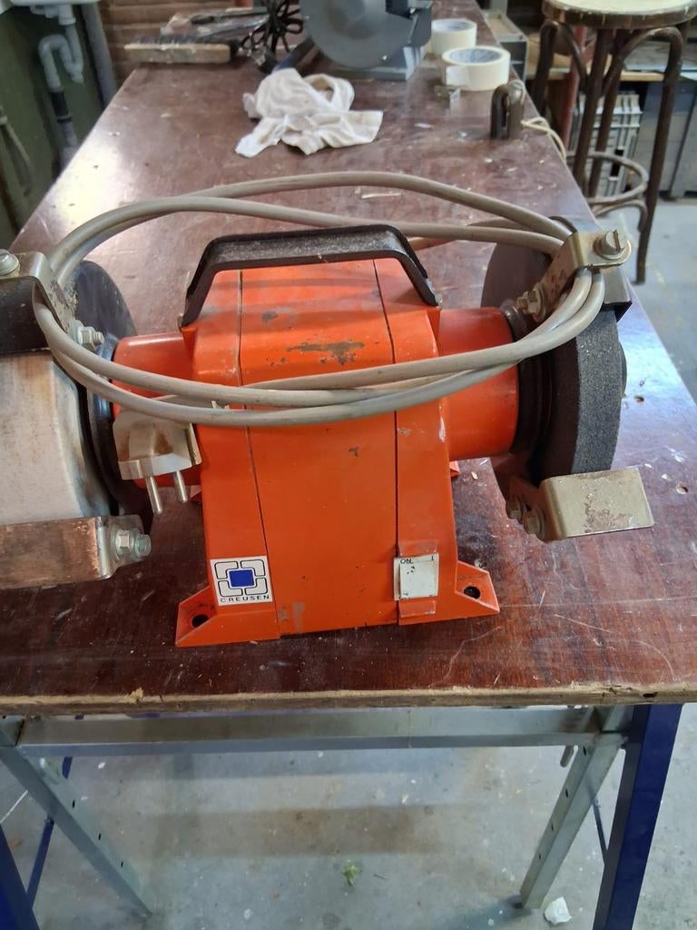 Slijpmachine Amaril, Doe-het-zelf en Verbouw, Gereedschap | Slijpmachines, Ophalen, Minder dan 700 watt, Werkbankslijpmachine