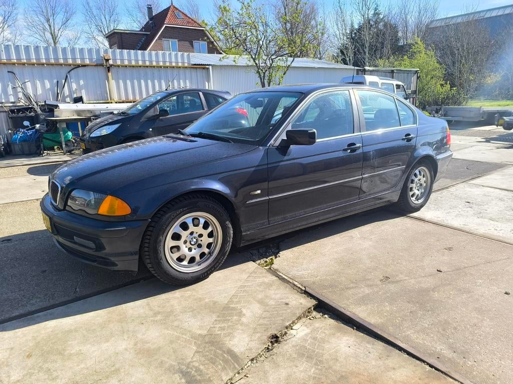 BMW 3-Serie 2.0 I 320 AUT 2000 Blauw, Auto's, Automaat, Blauw, Elektrische buitenspiegels, Particulier