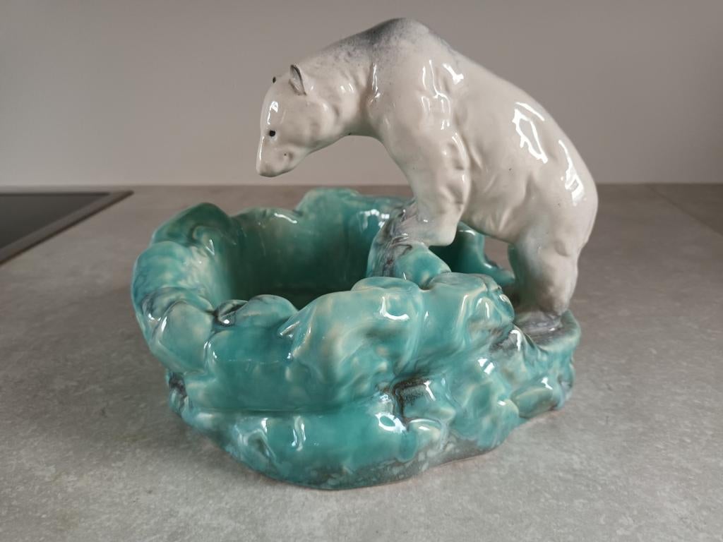 Antiek porseleinen IJsbeer op Rots, Antiek en Kunst, Ophalen of Verzenden