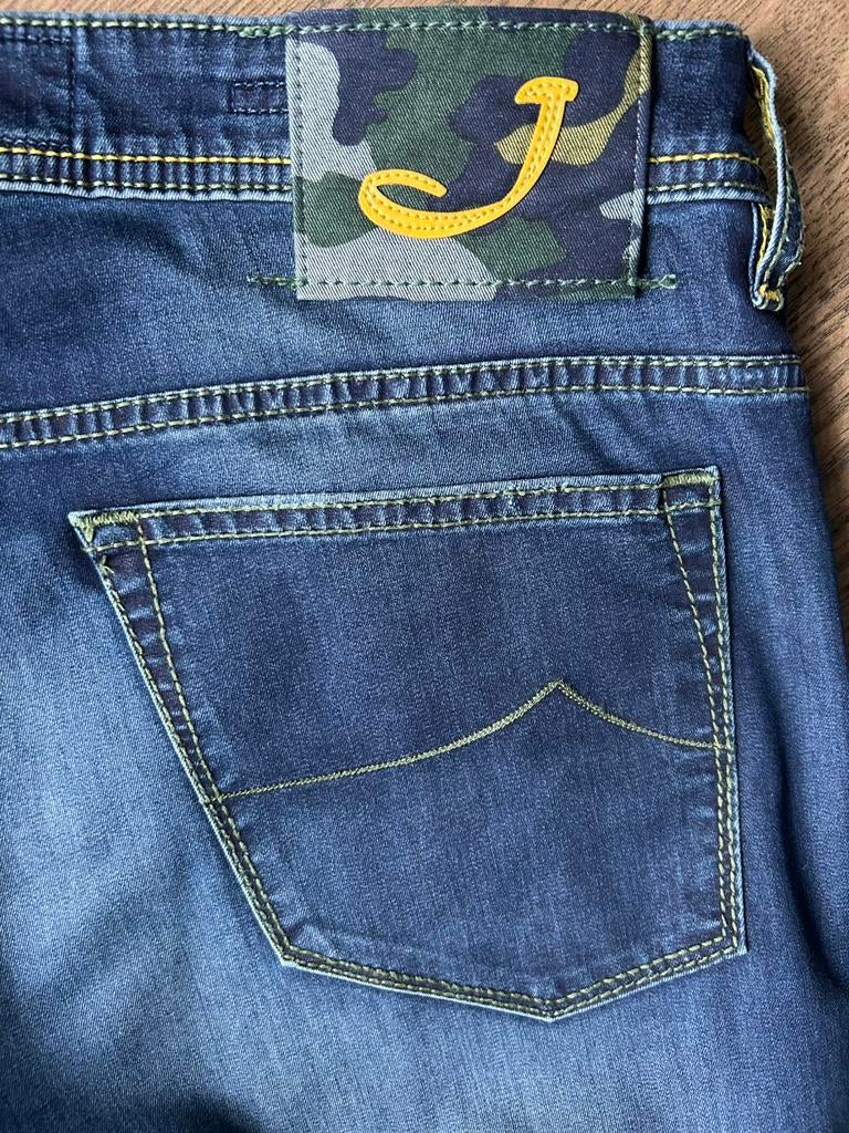 Jacob Cohen jeans J613C maat 34 met camouflage details, Ophalen of Verzenden, Zo goed als nieuw, Blauw, W33 - W34 (confectie 48/50)
