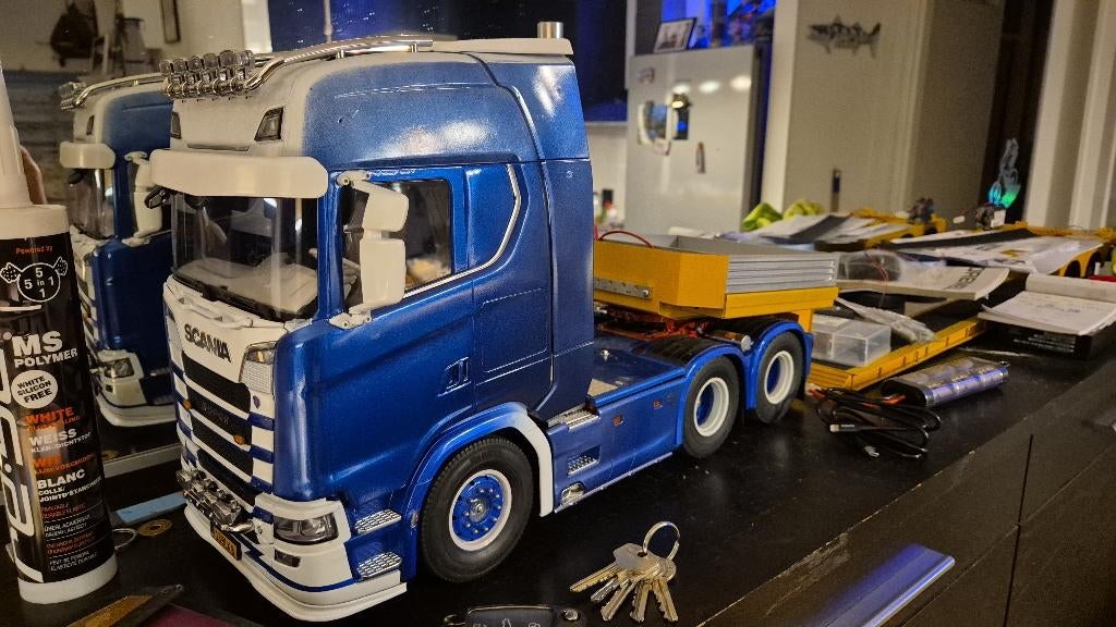 Tamiya truck, Hobby en Vrije tijd, Modelbouw | Radiografisch | Auto's, Schaal 1:14, Nieuw, Onderdeel, Ophalen