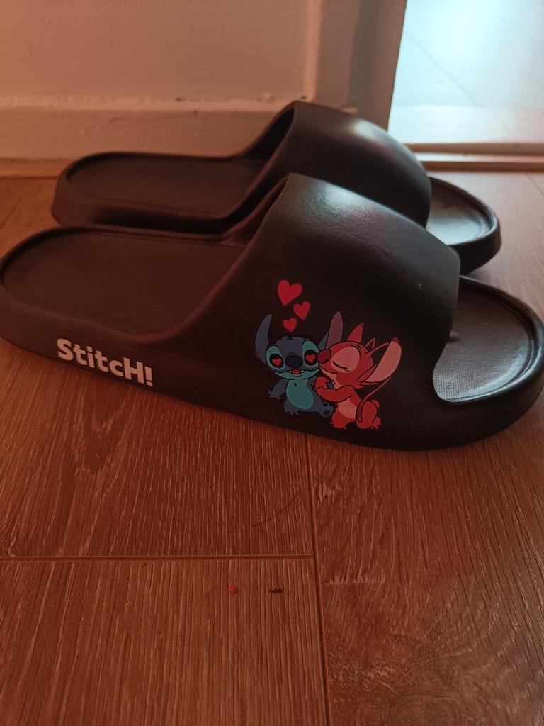 Nieuwe stitch slippers, Kleding | Dames, Schoenen, Ophalen of Verzenden, Nieuw, Overige typen