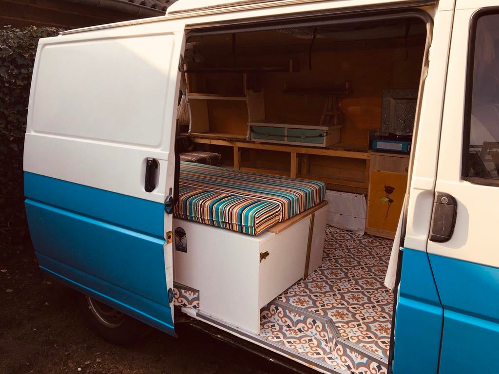 Unieke en sterke VW camperbus, blauw-wit,, Buscamper of Camperbus, Volkswagen, Tot en met 2, Particulier