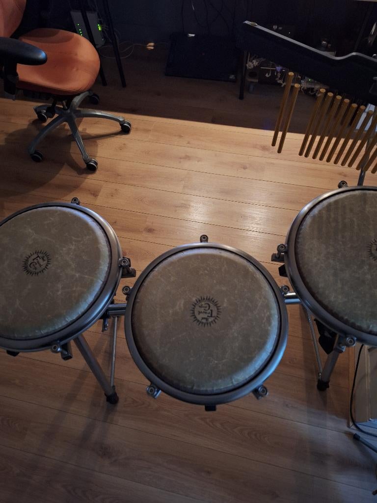 Travel Conga's van Pearl inclusief statief, hardcase etc., Ophalen, Zo goed als nieuw, Trommel
