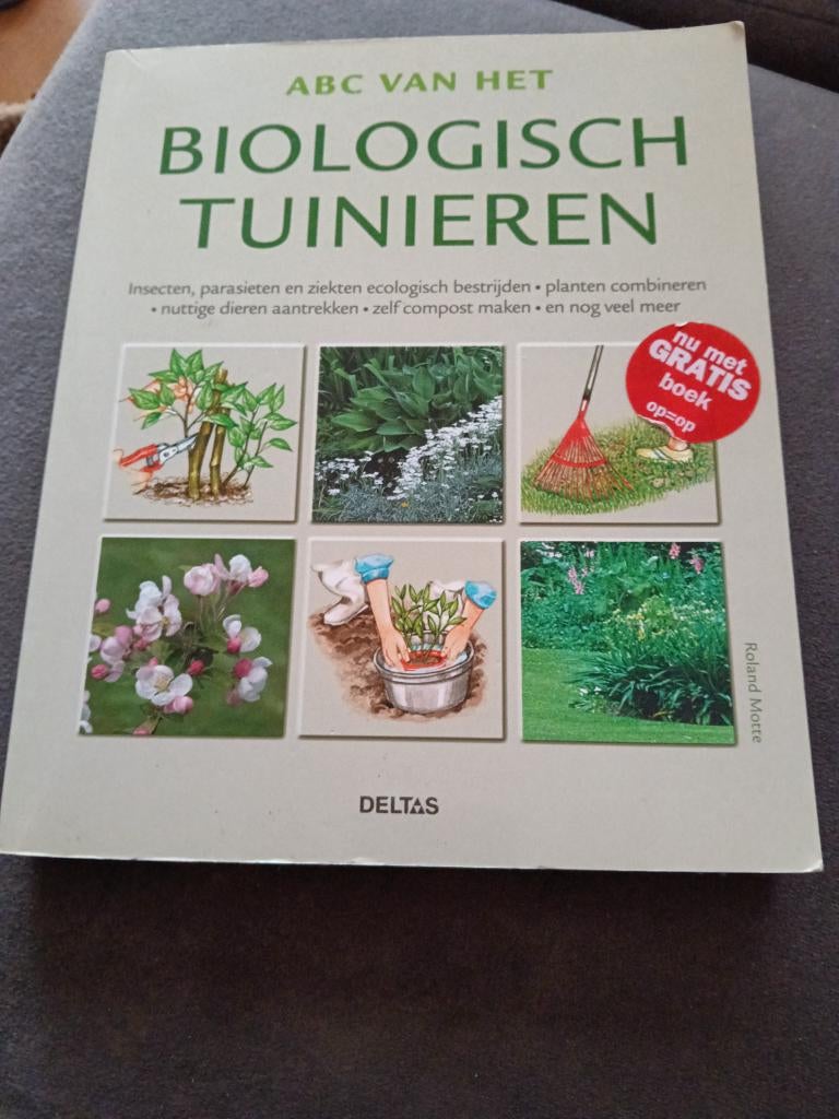 Biologisch tuinieren, Boeken, Bloemen, Planten en Bomen, Ophalen of Verzenden, Onbekend, Gelezen
