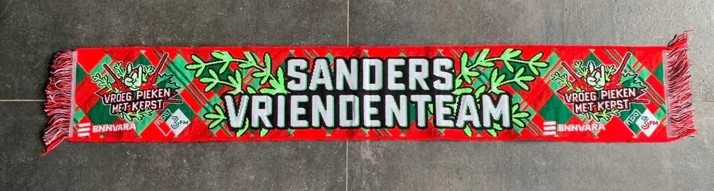 3FM: Sanders VriendenTeam (Vroeg Pieken Met Kerst) Sjaal, Verzamelen, Ophalen of Verzenden