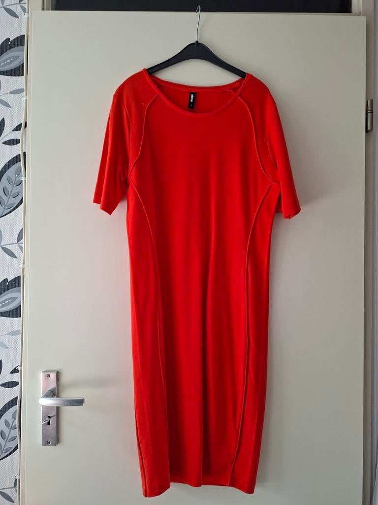 Oranje damesjurk maat M, Maat 38/40 (M), Oranje, Ophalen of Verzenden, Zo goed als nieuw