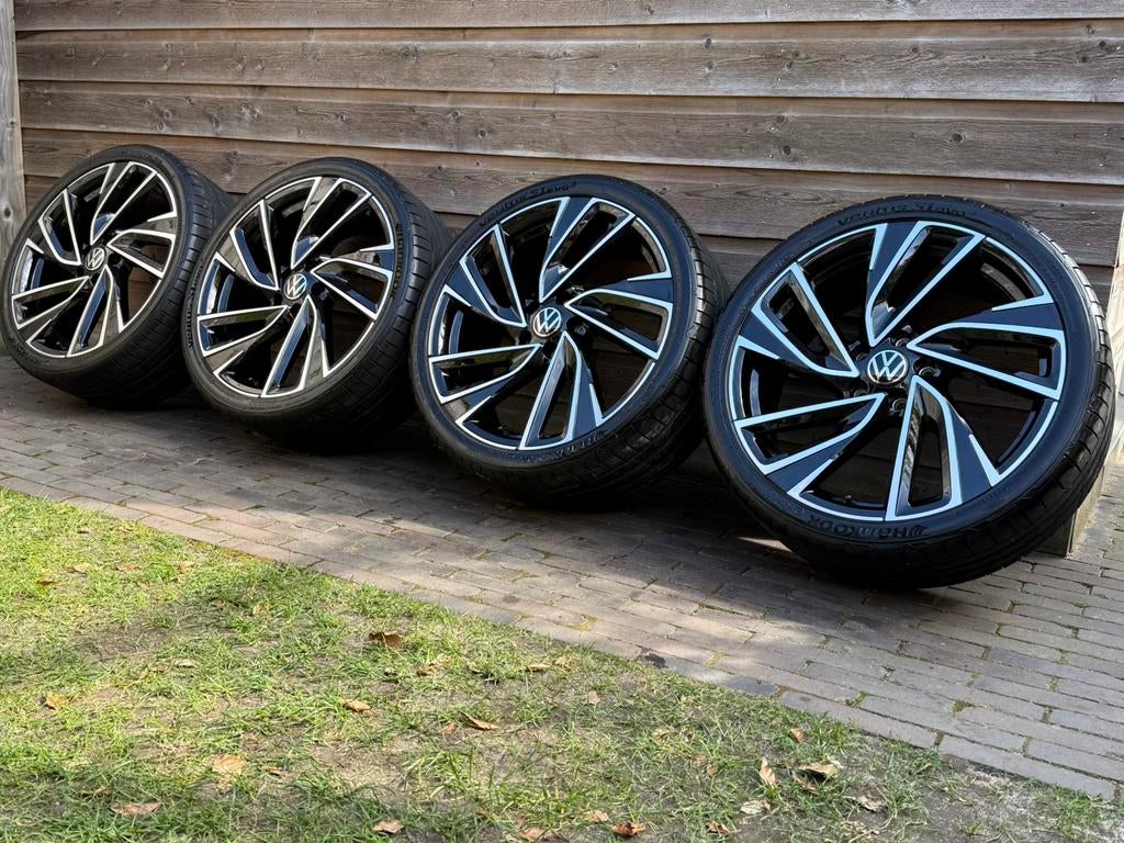 Orig Volkswagen Golf 8 Adelaide 19 inch velgen + zomerbanden, 19 inch, Gebruikt, Banden en Velgen, Ophalen of Verzenden