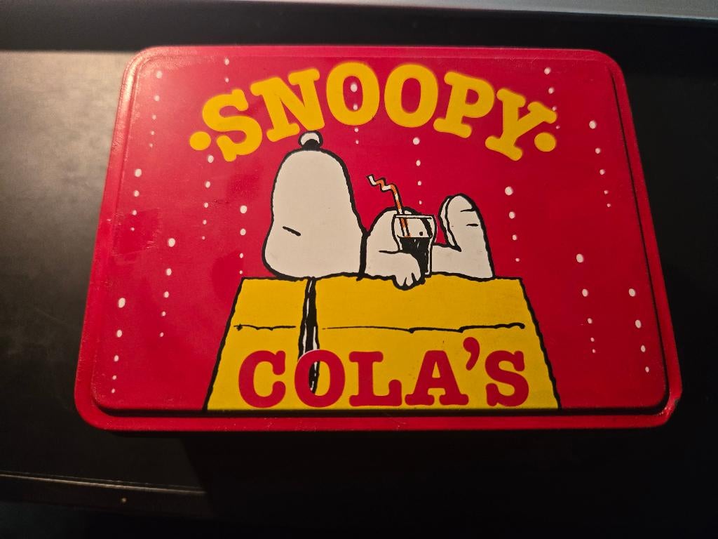 Blik Snoopy Cola's van Melle  Leeg  L 11,8 Br 8,7 H 5,4 cm, Ophalen, Gebruikt, Overige, Overige merken