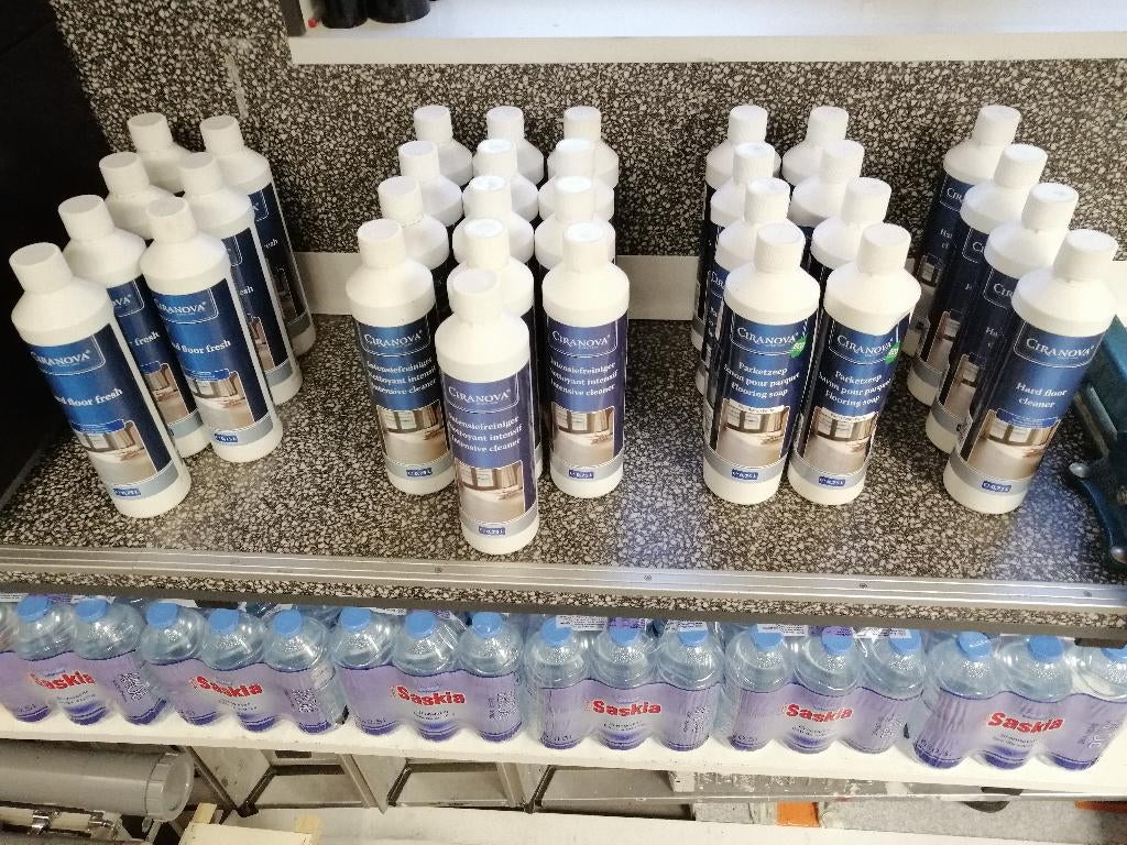 Ciranova professionele parket reiniger 33x zie alle foto,s, Doe-het-zelf en Verbouw, Hout en Planken, Minder dan 25 mm, Eiken