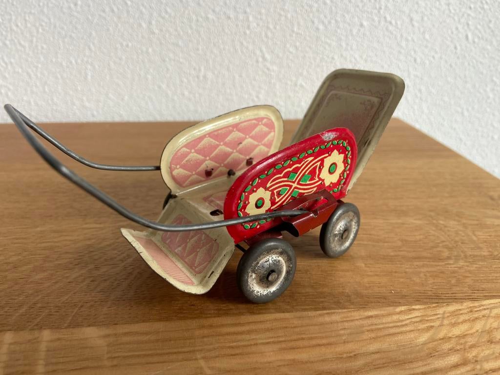 Blikken kinderwagen vintage speelgoed, Ophalen