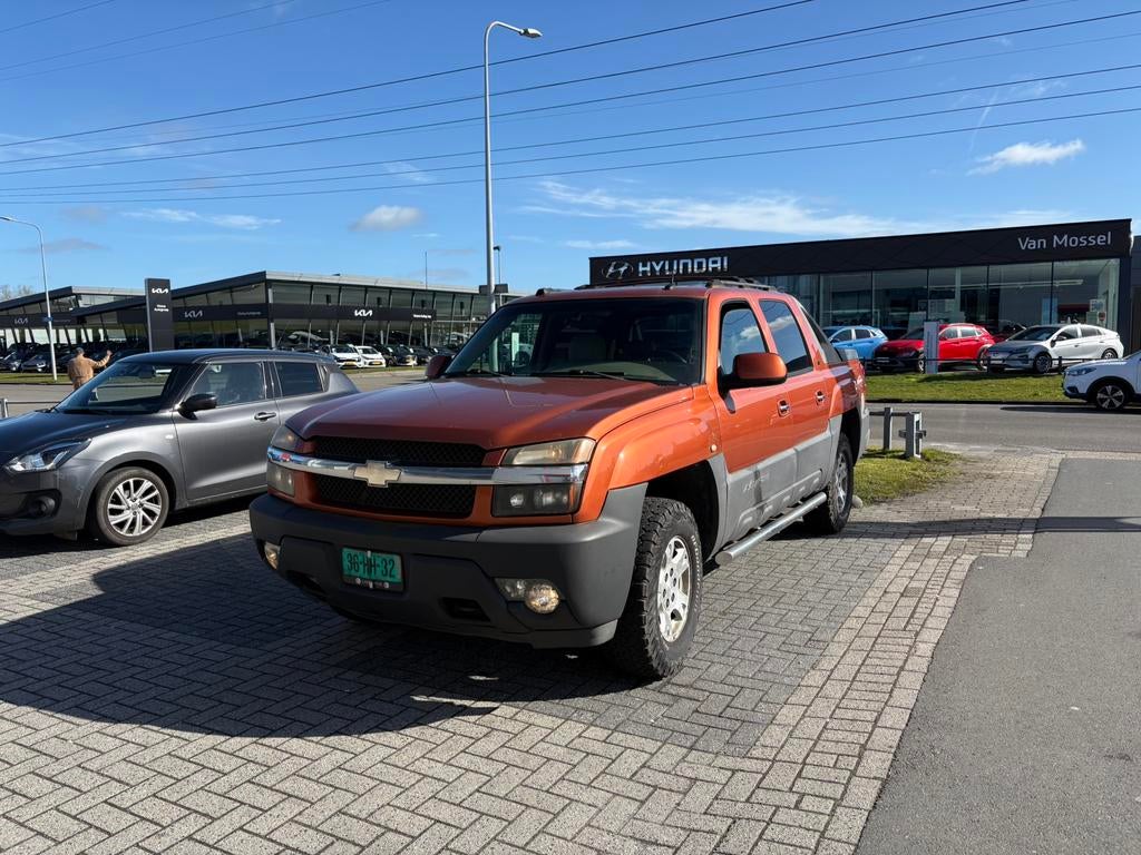 Chevrolet avalanche v8 4x4 new apk, Automaat, Stof, Volkswagen, Te koop