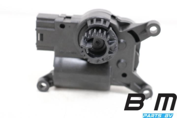 Kachelklepmotor VW Tiguan 5NA 5Q0907511K, Auto-onderdelen, Airco en Verwarming, Gebruikt