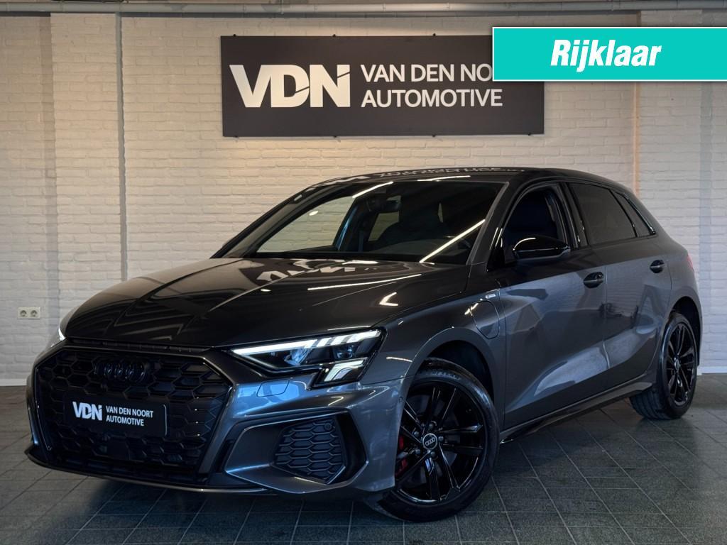 Audi A3 45 TFSIe S-Line Black Edition 245pk Camera Stoelv LE, Automaat, Gebruikt, 4 cilinders, Met garantie (alle)