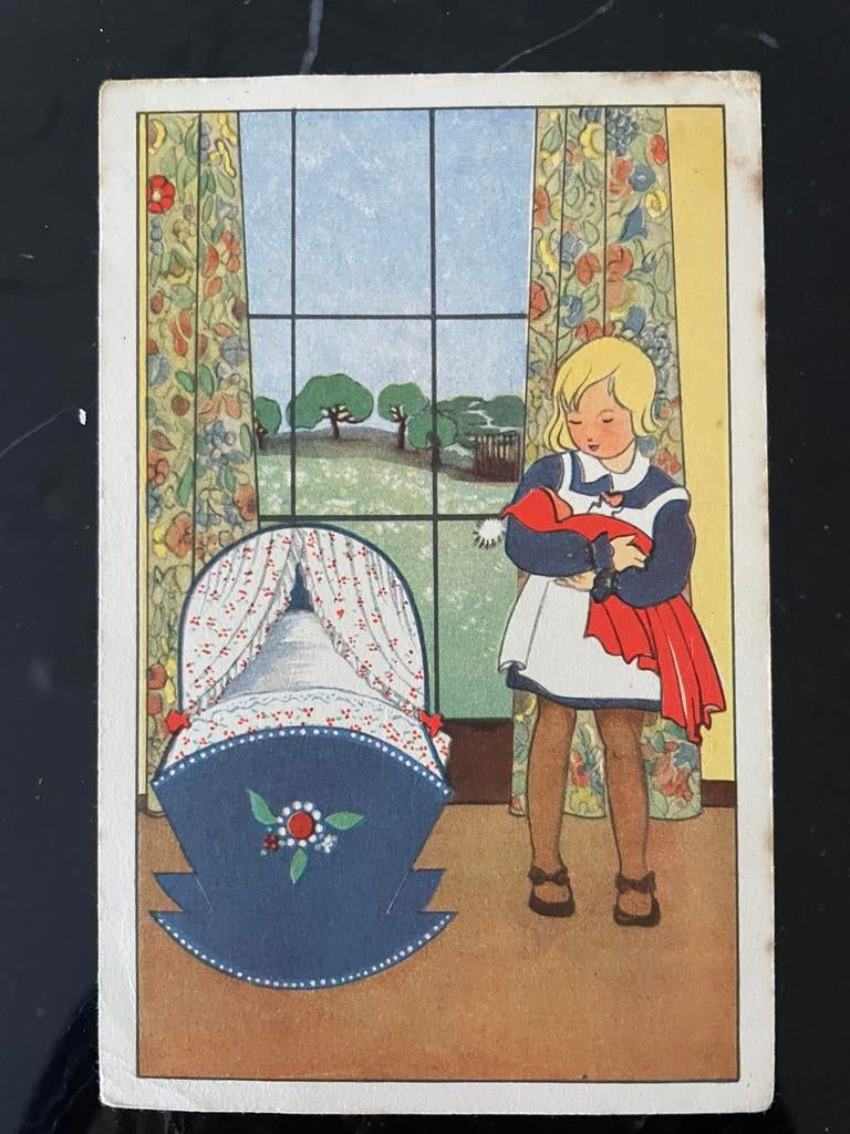 HENNY BOX ? - baby en wiegje, Ophalen of Verzenden, Gelopen