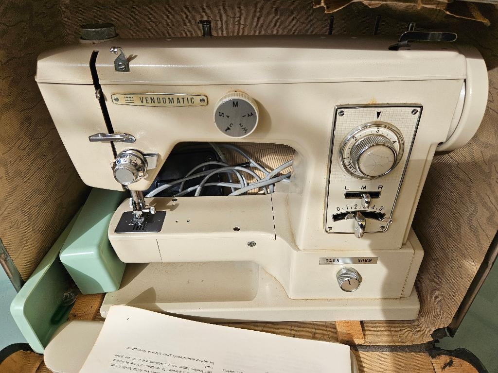Naaimachine te koop, Ophalen, Gebruikt, Naaimachine, Overige merken
