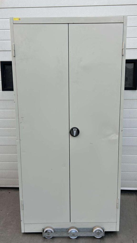 Werkplaats /schappen kast