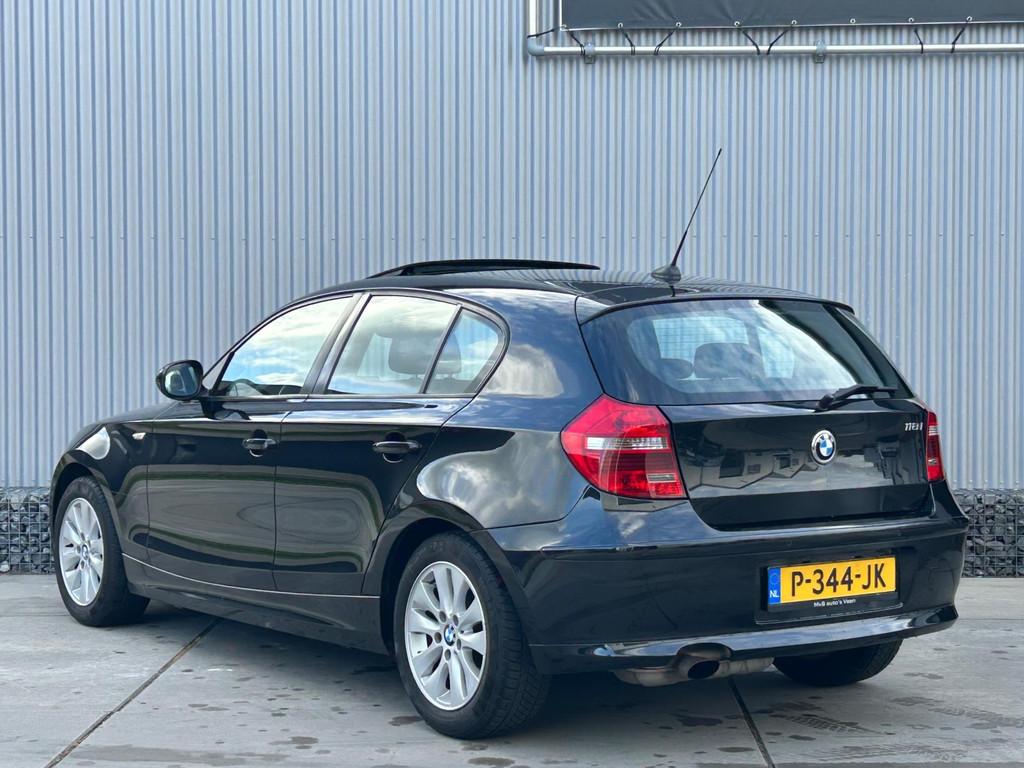BMW 1-serie 118i Automaat, Dakraam, Clima, Cruise, Navi, Ond, Euro 5, Zwart, Zwart, Parkeersensor