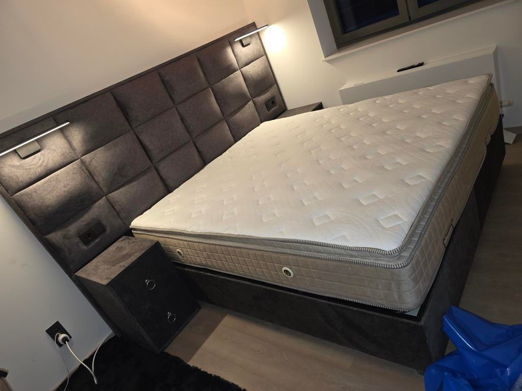 boxspring Met opbergruimte., Huis en Inrichting, 90 cm, Nieuw, Ophalen of Verzenden, Modern en Luxe