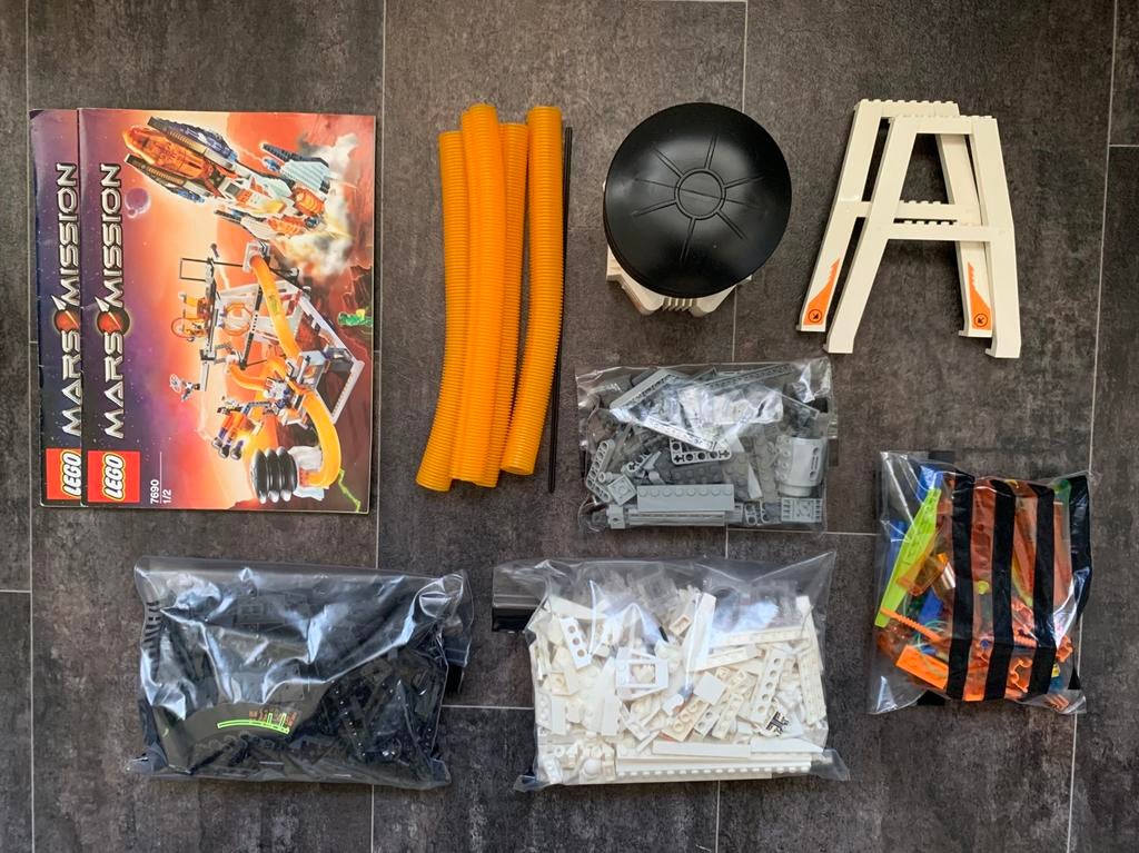 Lego Mars Mission 7690, 5616 en 5619, Ophalen, Zo goed als nieuw, Meerdere sets, Lego
