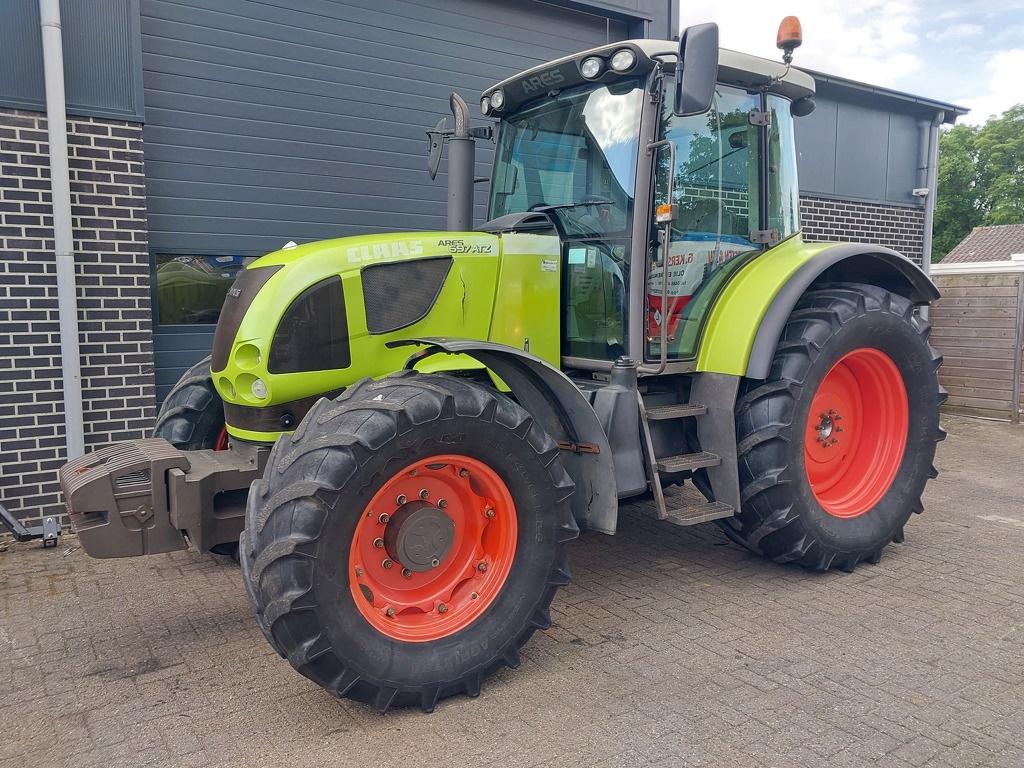Claas Ares 697 ATZ, Overige merken, 120 tot 160 Pk, Info@kampsdewild.nl, Edisonstraat 10
6902 PK  Zevenaar, NL