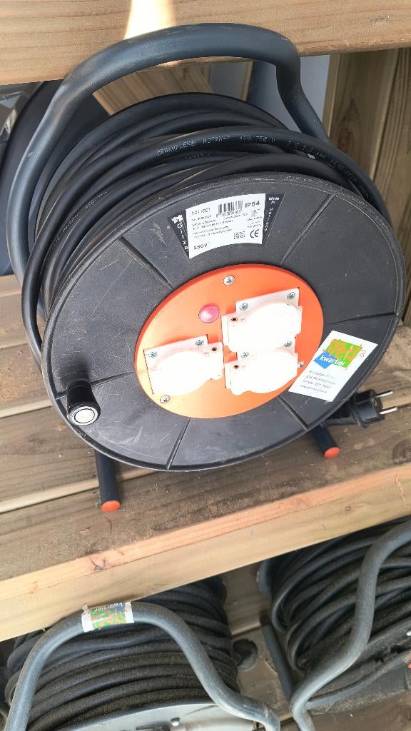 Verleng kabel/haspel, Ophalen, Zo goed als nieuw, Kabel of Snoer