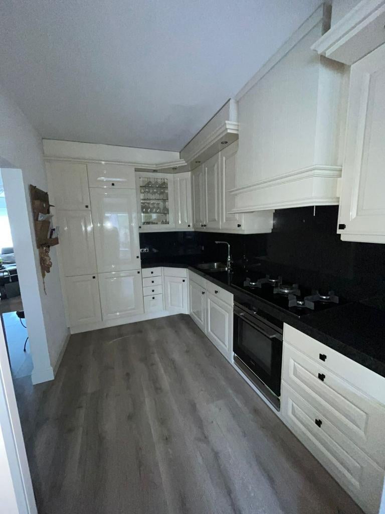 Luxe Landelijke keuken hoogglans kleur magnolia, Ophalen of Verzenden, Zo goed als nieuw, Graniet of Steen