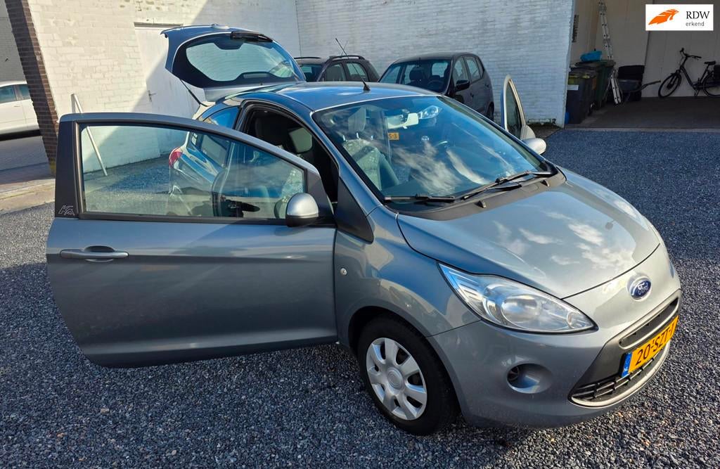 Ford Ka 1.2 Cool & Sound start/stop AIRCO, Voorwielaandrijving, Euro 5, Stof, Gebruikt