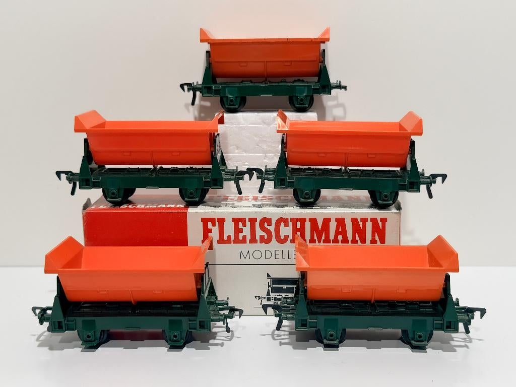 FLM: 5500 set van 5 oranje kiepwagons voor H0-spoor, Hobby en Vrije tijd, Modeltreinen | H0, Gebruikt, Wagon, Gelijkstroom, Fleischmann
