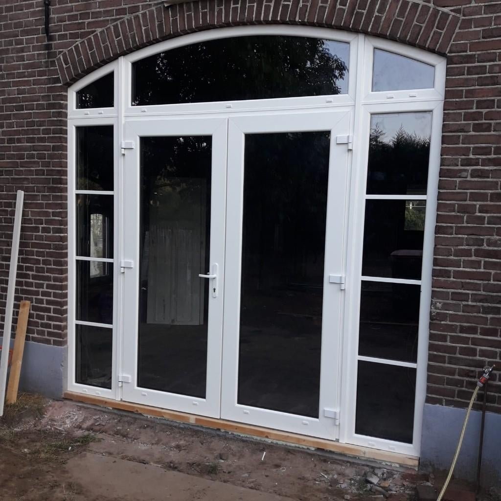 Ondernemer? Dan hoge kortingen op kunststof kozijnen, Doe-het-zelf en Verbouw, Kozijnen en Schuifpuien, Ophalen, Kunststof, Deurkozijn