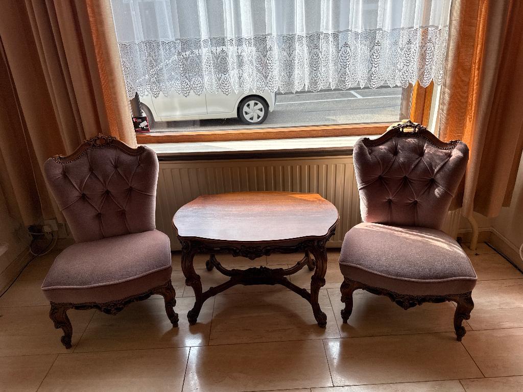 Salontafel en twee stoelen Louis XV/Rococo, Ophalen