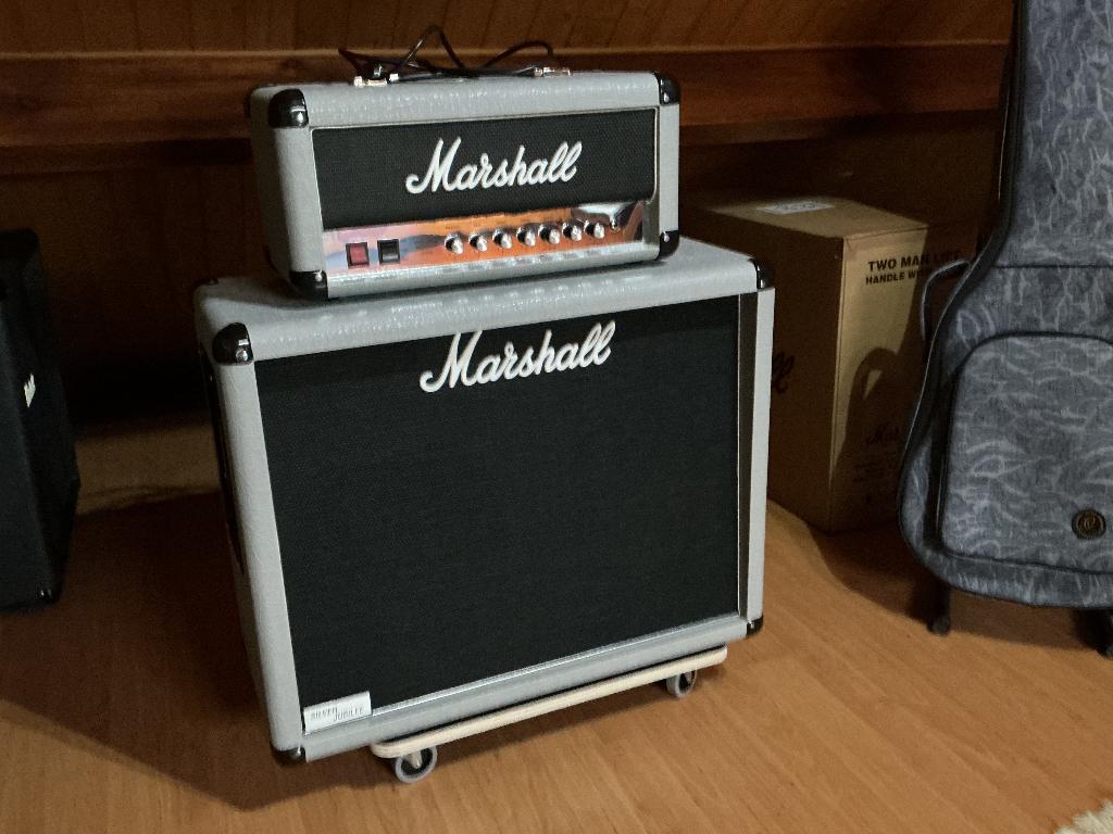 Silver jubilee Marshall head cabinet, Muziek en Instrumenten, Versterkers | Bas en Gitaar, Ophalen, Zo goed als nieuw, 100 watt of meer