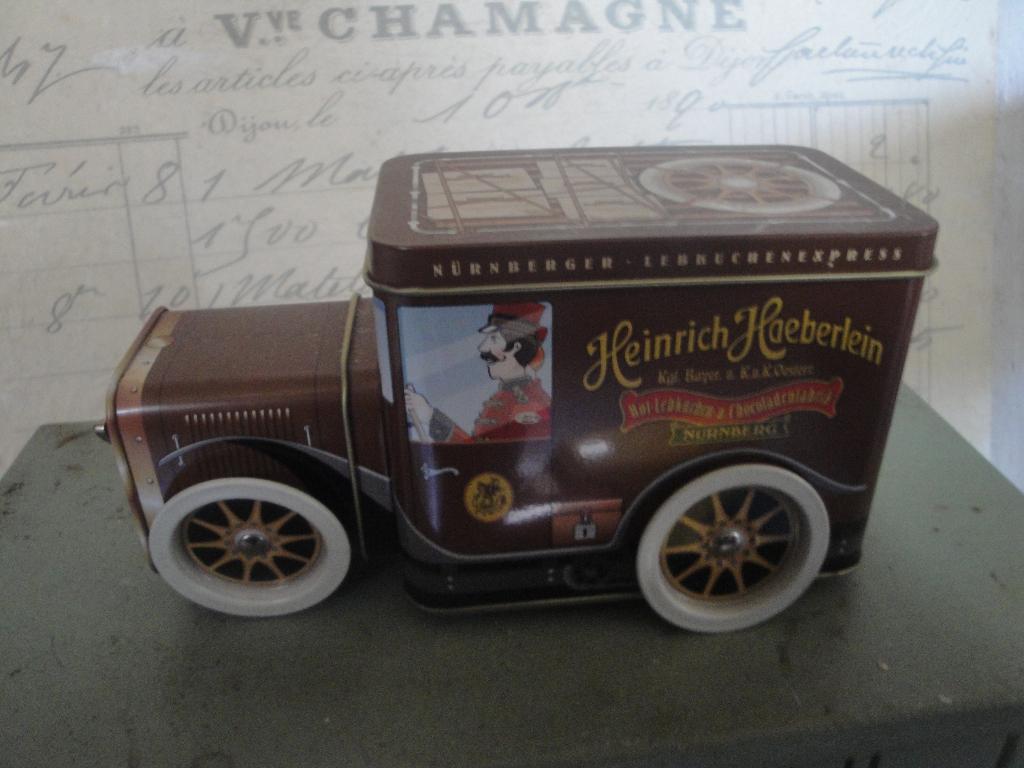 3 verschillende autos als koektrommel, Ophalen of Verzenden