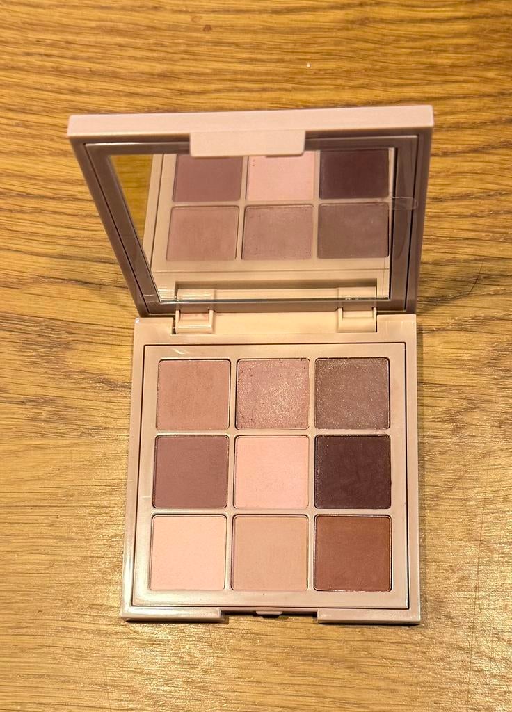 Huda Beauty Matte Obsession oogschaduw, Sieraden, Tassen en Uiterlijk, Uiterlijk | Cosmetica en Make-up, Ophalen of Verzenden