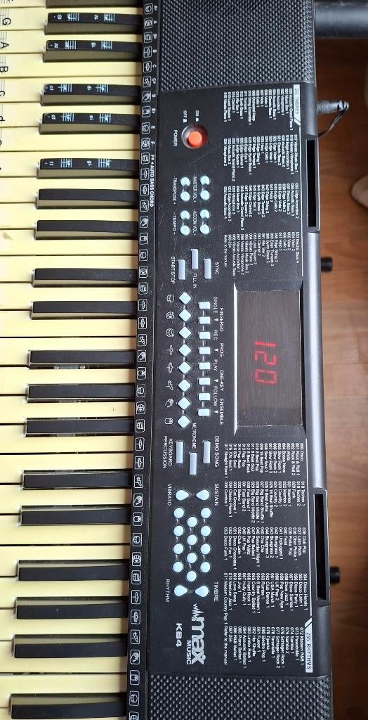 Keyboard +nieuw kruk,standaard en muziek boeken compleet, Ophalen, Zo goed als nieuw, 61 toetsen, Overige merken