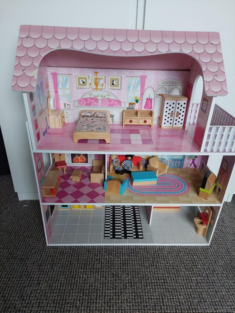 Poppenhuis met meubeltjes, Kinderen en Baby's, Speelgoed | Poppenhuizen, Ophalen