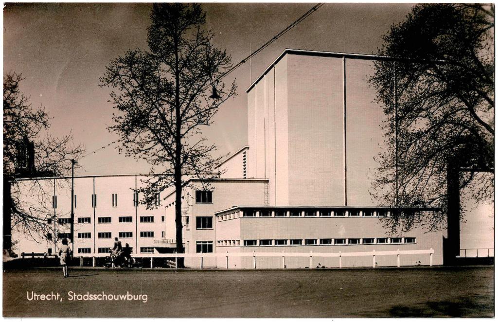 Utrecht stadsschouwburg, gelopen,uitgave migo, richtpr. 3,50, Verzenden, 1940 tot 1960, Gelopen, Utrecht