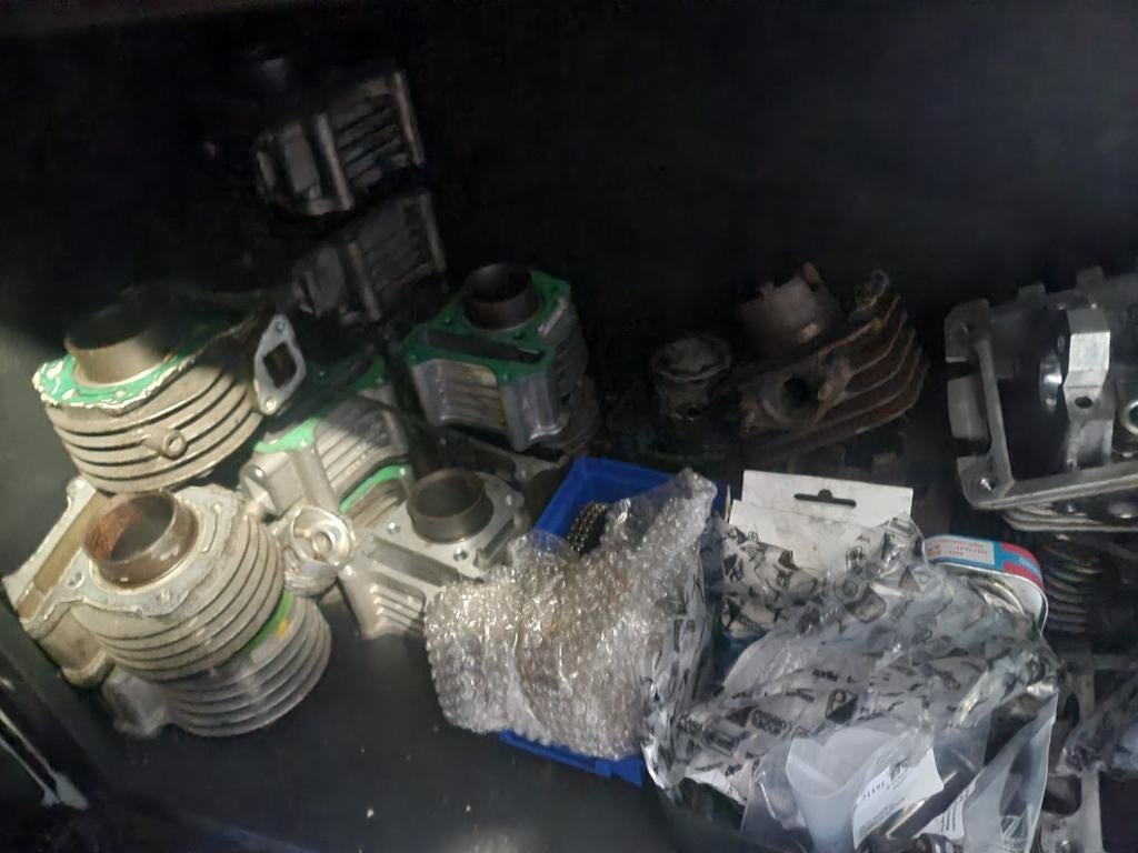 Cilinderkop/Kleppenkop 4T 2V/4V, Fietsen en Brommers, Brommeronderdelen | Scooters, Ophalen of Verzenden, Piaggio