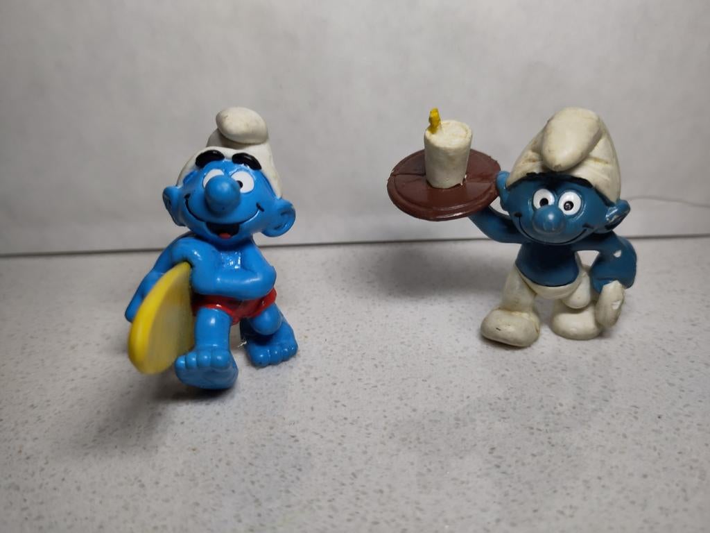 Smurfen Set - Surfer Smurf en Smurf met Kaars, Verzamelen, Ophalen of Verzenden, Gebruikt, Overige Smurfen, Poppetje, Figuurtje of Knuffel