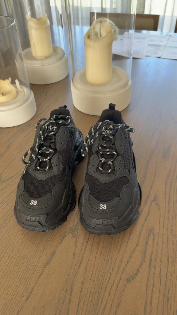 Balenciaga Triple S - Maat 38 - Nieuw!, Ophalen of Verzenden, Nieuw, Zwart, Sneakers of Gympen