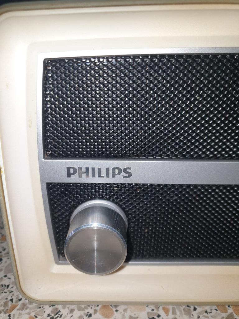 Philips radio, superstaat. Oud model in nieuwe uitgave., Audio, Tv en Foto, Radio's, Ophalen, Zo goed als nieuw