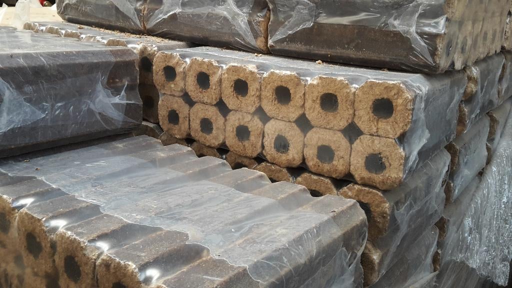 Briketten bruinkool, hout en kolen., Minder dan 3 m³, Ophalen, Beukenhout, Blokken