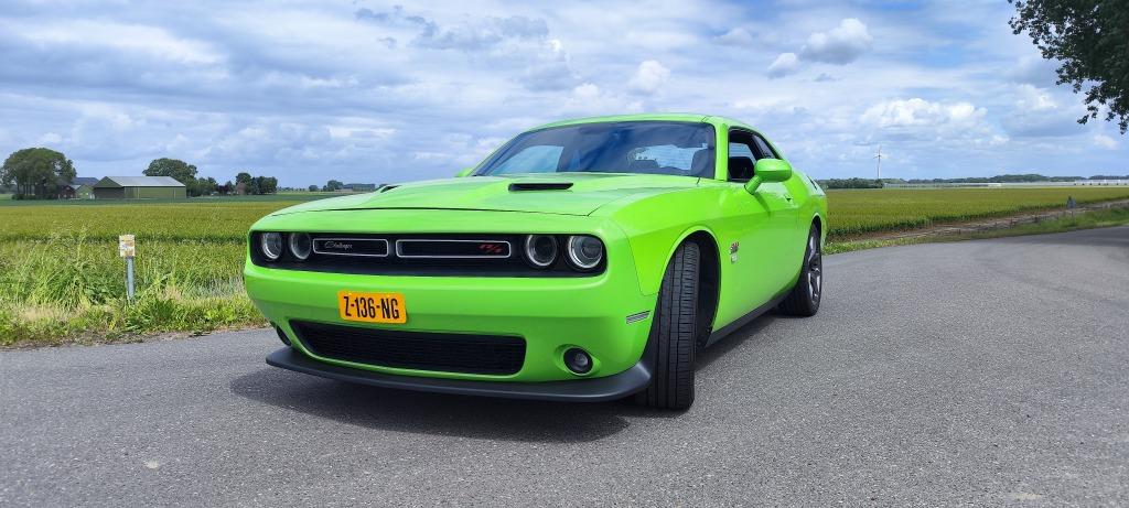 Dodge Challenger R/T Plus Handgeschakeld, Auto's, Dodge, Achterwielaandrijving, 5654 cc, 1887 kg, Handgeschakeld