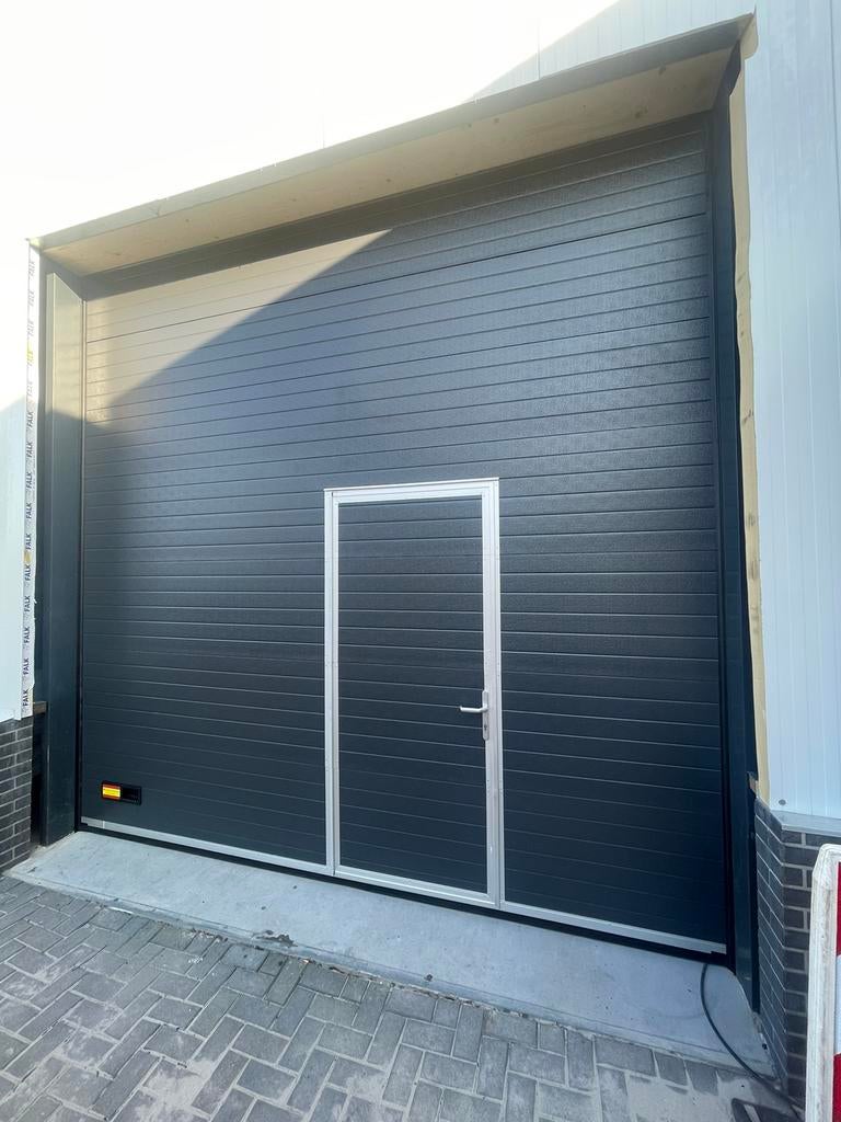 Alle maten nieuwe garagedeuren, roldeuren, bedrijfsdeuren NL, Ophalen of Verzenden, 120 cm of meer, 215 cm of meer, Garagedeur