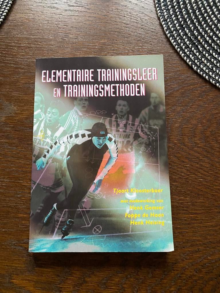 Elementaire trainingsleer en trainingsmethoden, Ophalen of Verzenden, Zo goed als nieuw, Balsport